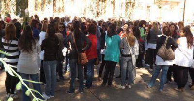 Segundo d�a de paro y decisiones