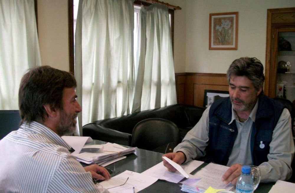 El secretario de Gobierno se reuni� con el secretario de la UTA