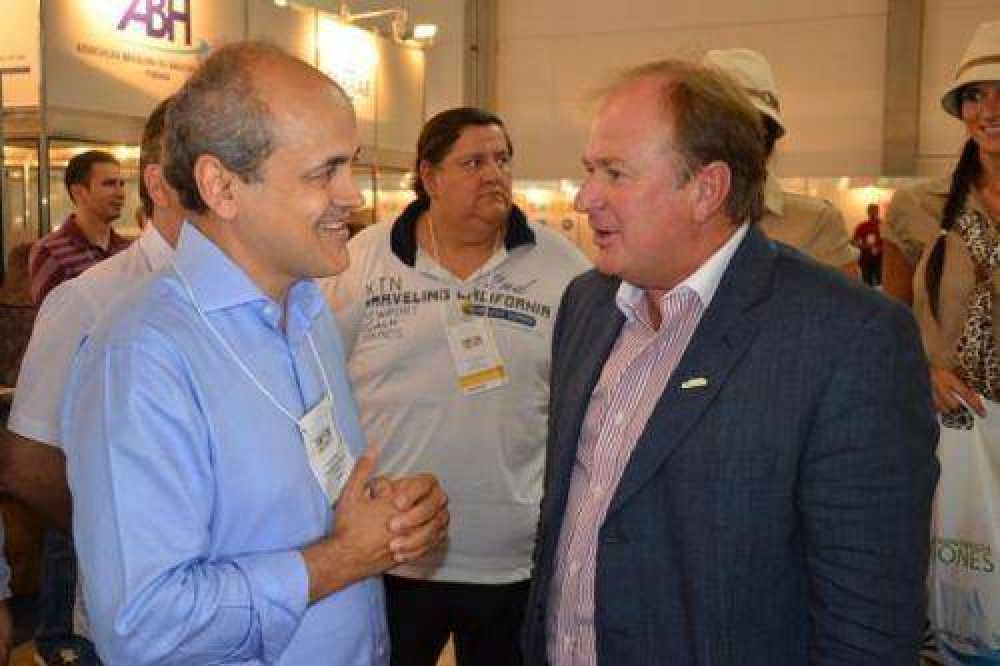 Misiones marc� presencia en la feria de turismo de Curitiba