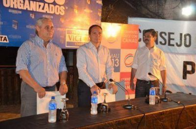 El peronismo se abroquela en Esquina