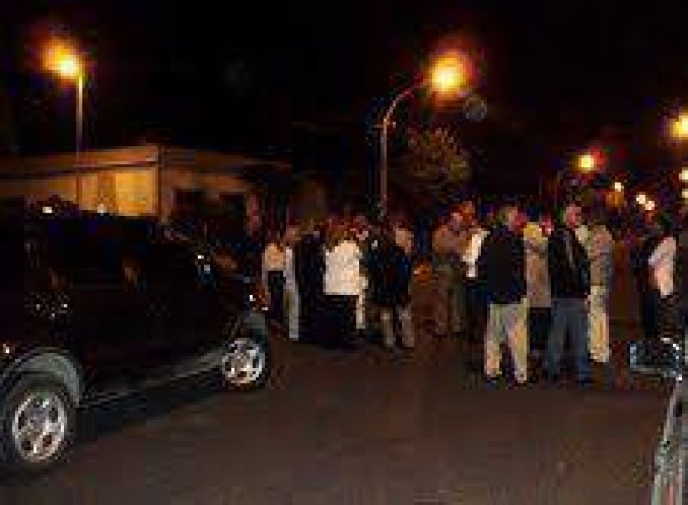 Uni�n PRO se reuni� con vecinos de Pellegrini y Mesura