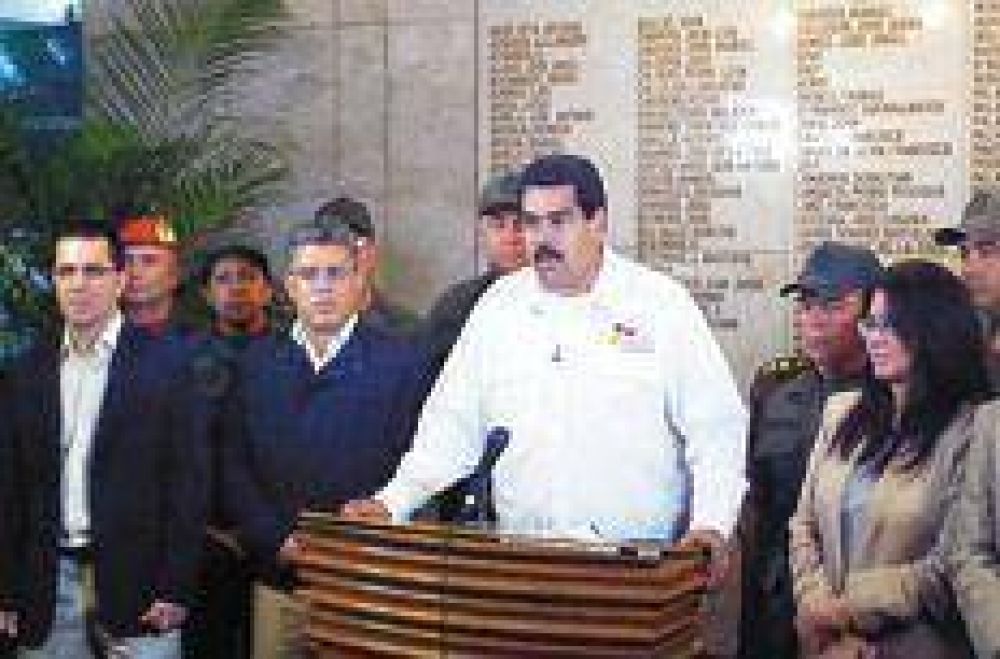 Antes, Maduro denunci� una conspiraci�n