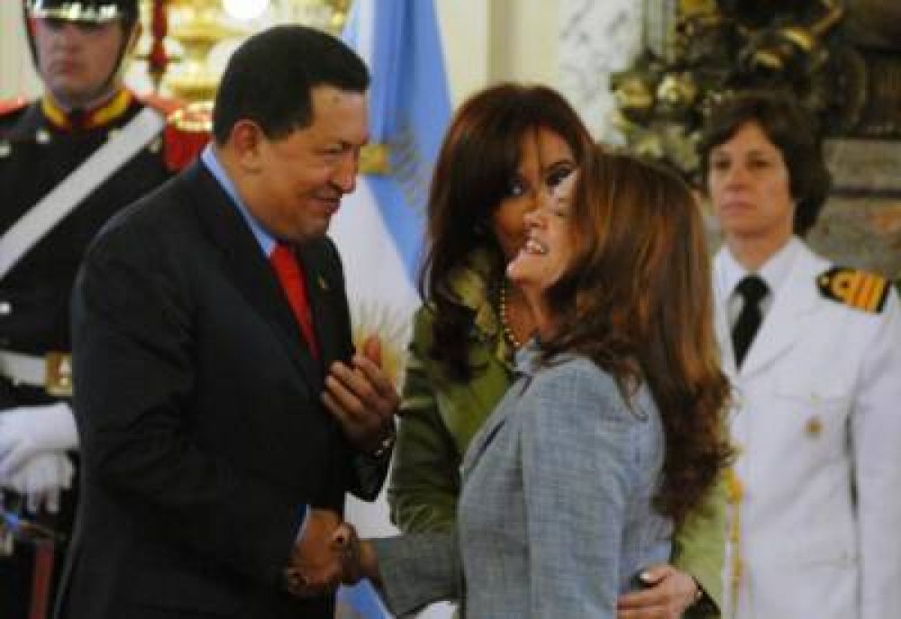 Alicia Castro record a Chvez: Amor con amor se paga