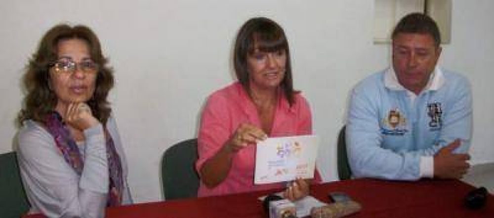 Presentaron las actividades Culturales y Deportivas 2013