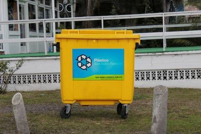 El Municipio instal� nuevos contenedores de reciclado
