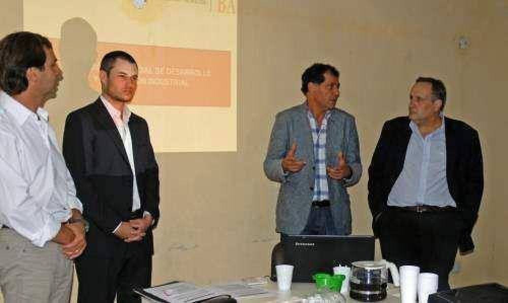Encuentro sobre Promoci�n Industrial en Tigre