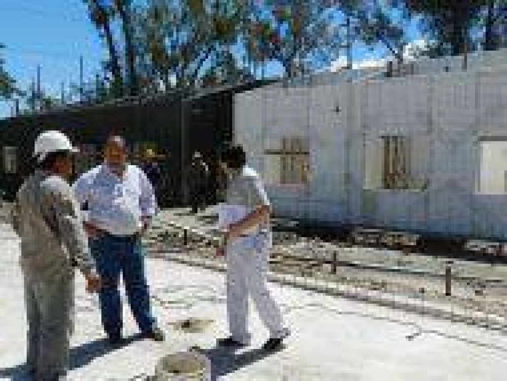 Sigue la construcci�n del hospital de Barranqueras