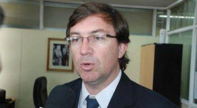 Guti�rrez alert� sobre posible cesaci�n de pagos