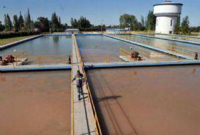 Investigan culpas por el agua turbia