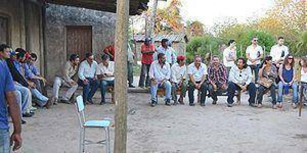 Dos funcionarios de Naci�n con abor�genes