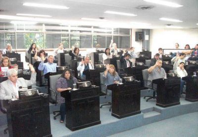 HCD: La sesi�n, en medio de un escandalete, pas� a un cuarto intermedio hasta el viernes