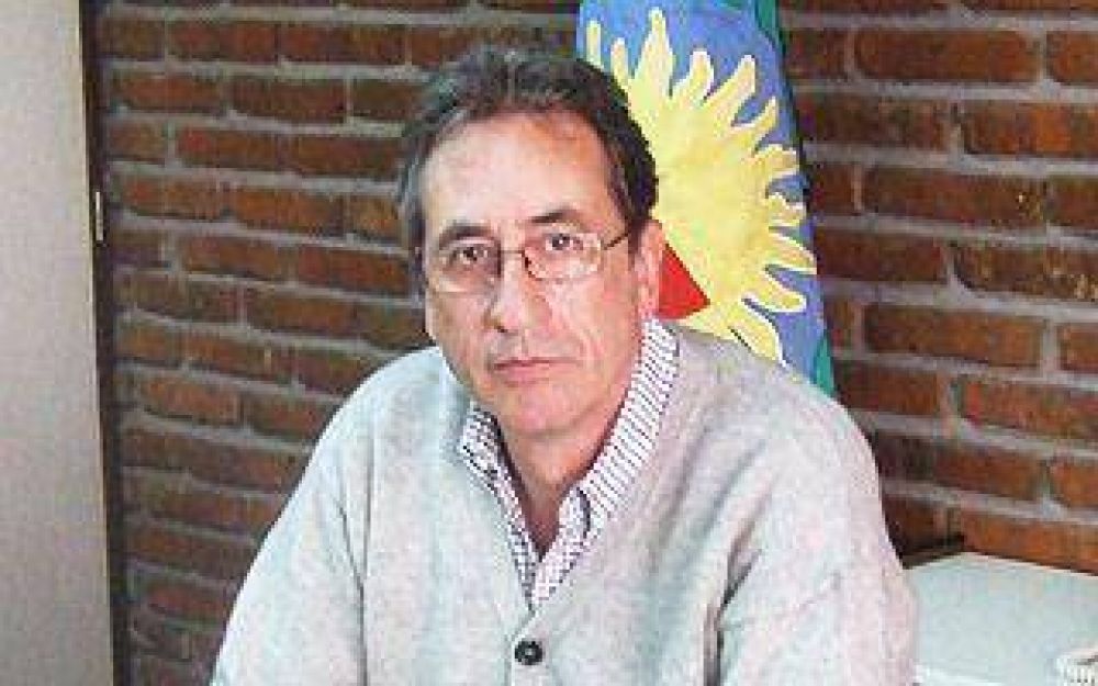 Auruccio insisti� en que su salida fue por "motivos personales"