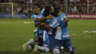 Atl�tico bati� a San Mart�n y se llev� un triunfo hist�rico