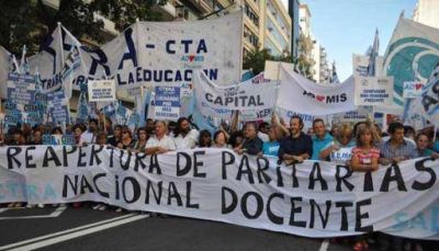 ATECa particip� de masiva movilizaci�n al Ministerio de Educaci�n de la Naci�n