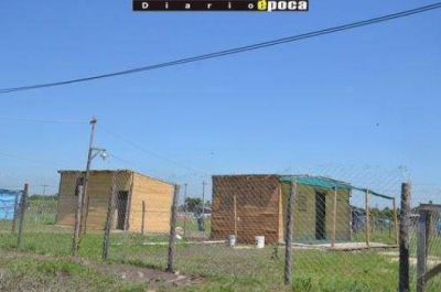 Ocupas del Pirayuí con televisión satelital y acondicionadores de aire