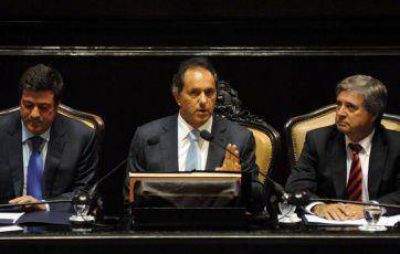 Scioli bajo presi�n de los ultra K