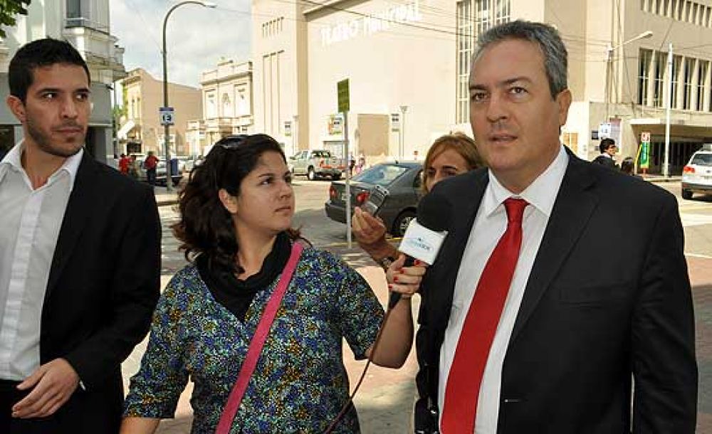 �Es excepcional que entreguemos tres habilitaciones a emprendimientos Industriales�
