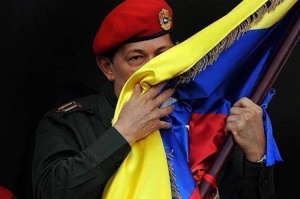 Michael Moore, Sean Penn y Oliver Stone despiden al "campe�n de los pobres"