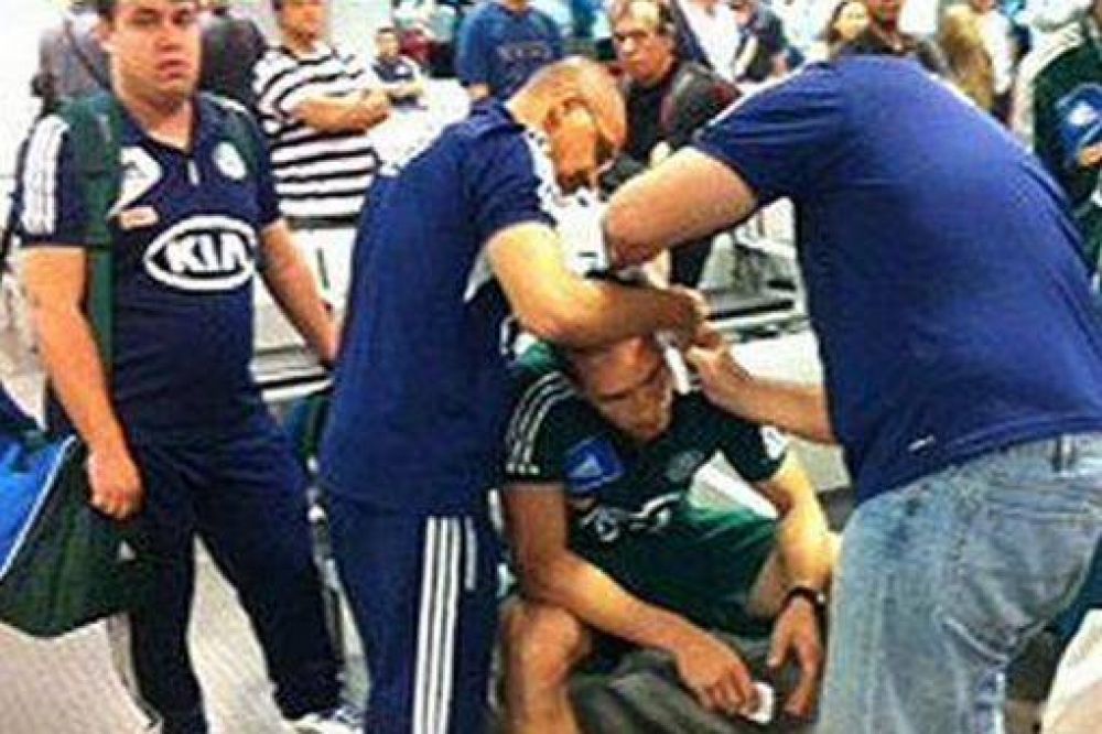 El plantel de Palmeiras viaj� a San Pablo, tras los incidentes con hinchas