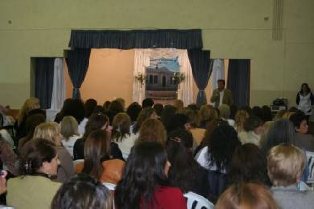 El 90 % de las escuelas del Chubut ya cuenta con equipos directivos concursados