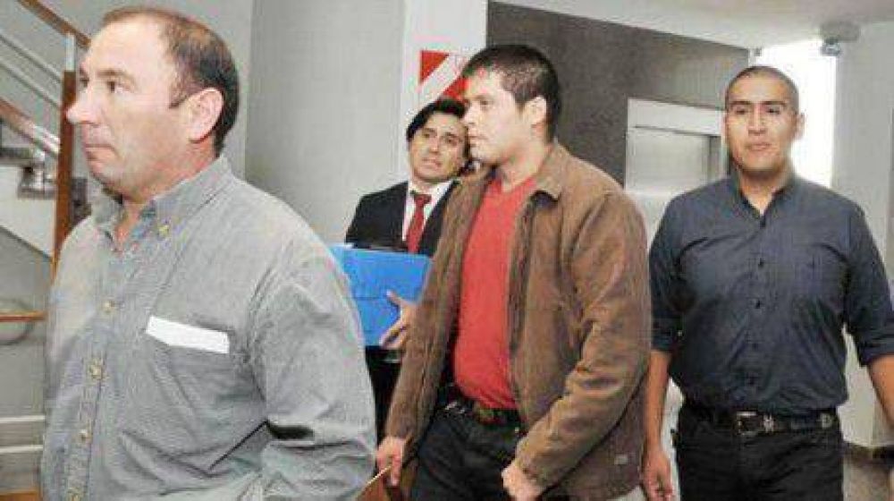 Abuso: condena para otros dos polic�as