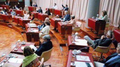 Legislatura aprob� el Presupuesto y fren� el pedido para tomar deuda