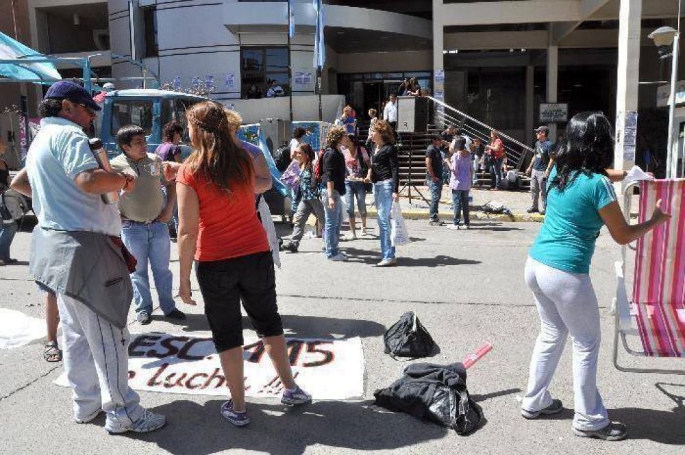 ATEN se queja de los descuentos por el paro