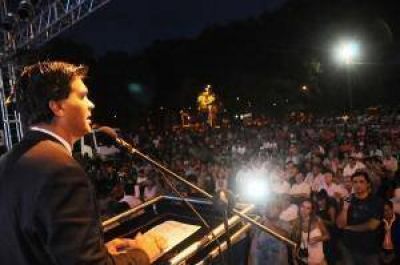 Capitanich entreg� veh�culos para la recolecci�n de residuos, inaugur� pavimento urbano y una estaci�n transformadora