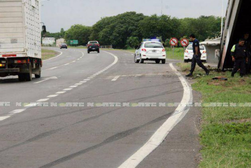 Picada mortal en la autov�a Avellaneda: Dos j�venes murieron tr�gicamente