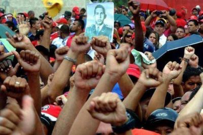 Ch�vez ser� embalsamado y velado siete d�as m�s