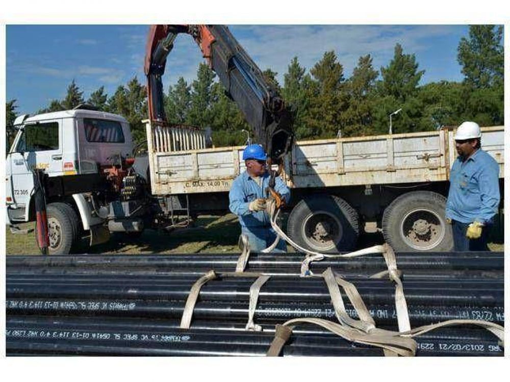 Llegaron 80 toneladas de ca�er�a de acero para el gasoducto productivo