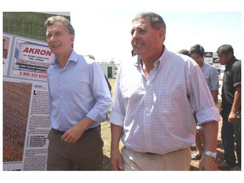 De �ngeli oficializ� su llegada al PRO