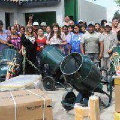 S�enz Pe�a: Chaco Solidario entreg� herramientas a movimientos sociales