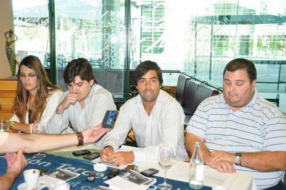 "Vemos en Larra�aga un hombre de palabra�, dijeron los integrantes de ATP
