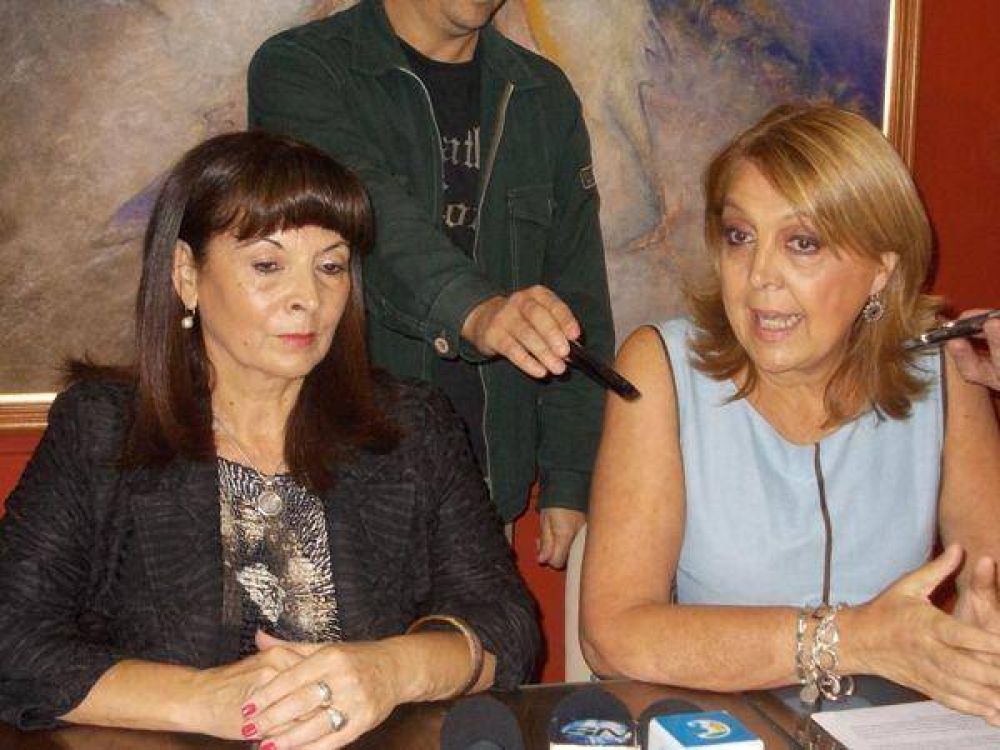 La madre de "Marita" Ver�n, en la provincia