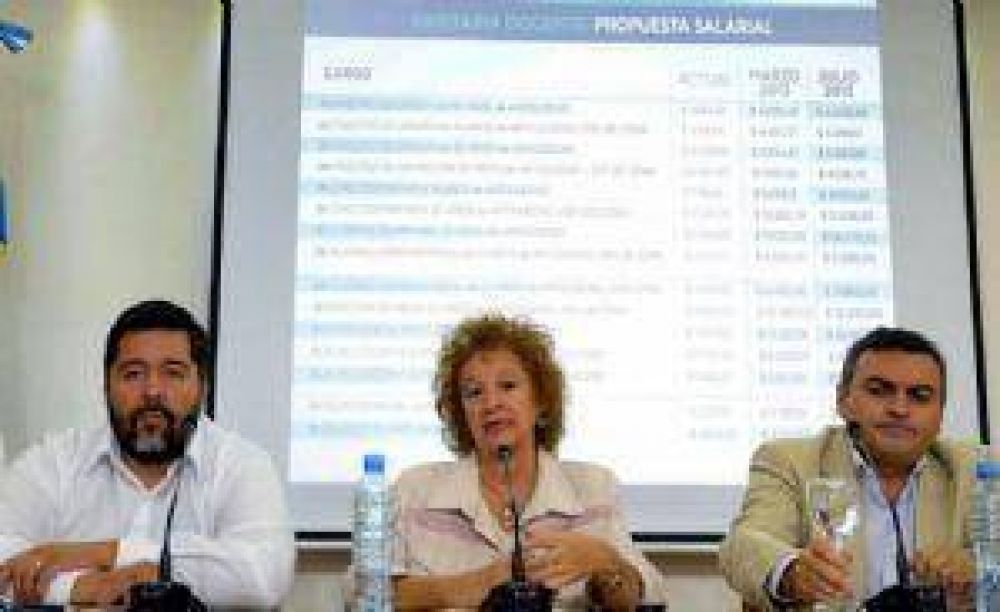 El paro se confirm� en Salud y madura en las escuelas
