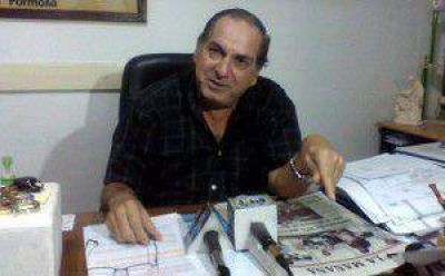 �El gobernador tiene puesta la camiseta del trabajador estatal�