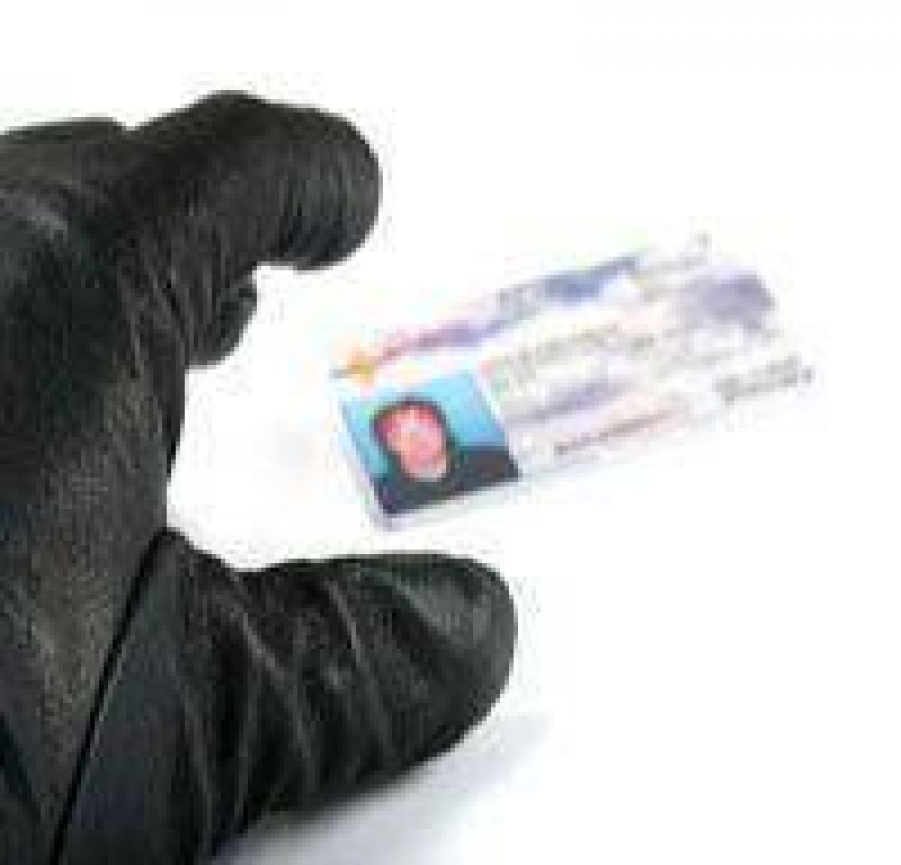 Instan a denunciar los robos de datos personales y la sustituci�n de identidad