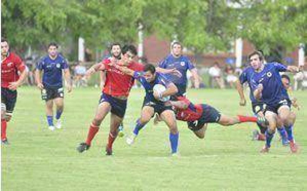 Amistoso internacional: lo tacklearon	