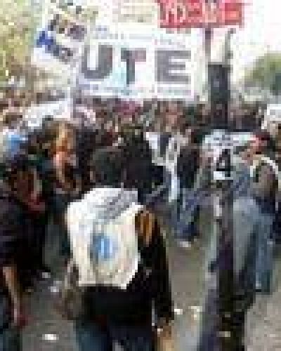 EXIGIR�N EL RECONOCIMIENTO A TRABAJADORES