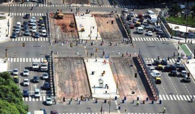 Justicia permite que se contin�e con el Metrob�s