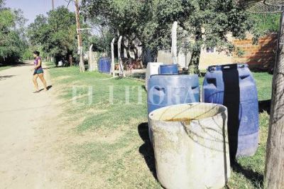 Colastin� Sur reclama el servicio de agua potable   
