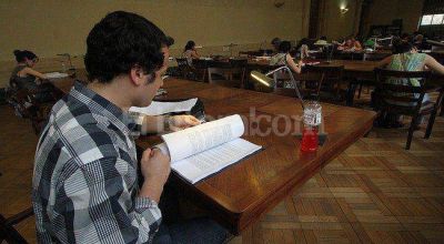 Este a�o un estudiante necesita $ 3.700 para vivir en Santa Fe