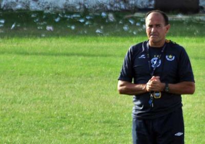 �Estoy un poco cansado de dar vueltas en el f�tbol�