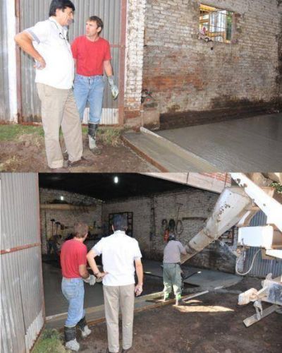 EL INTENDENTE GASPARINI VISIT� OBRAS EN CARLOS BEGUERIE