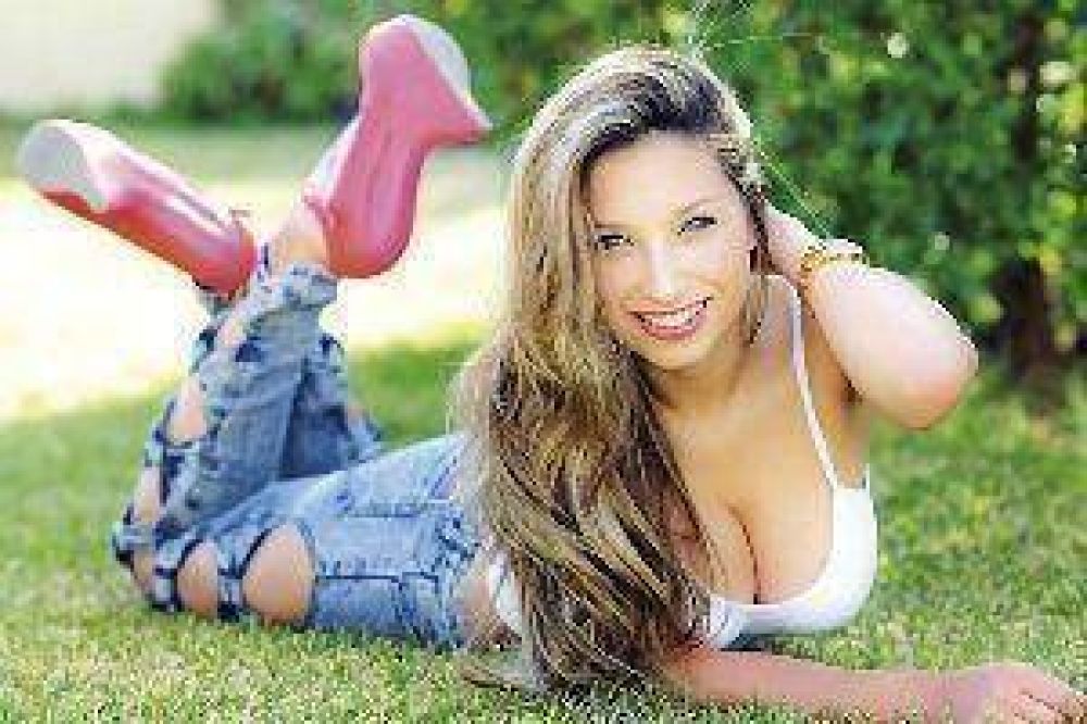 Una belleza de A�atuya es finalista de Miss Mundo