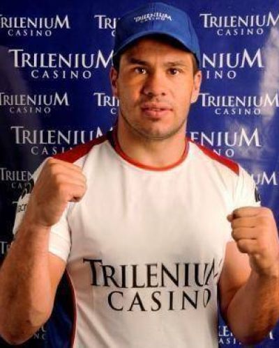 Piden la captura del ex campe�n mundial de boxeo �Pigu� Garay por la pelea de barras de Tigre