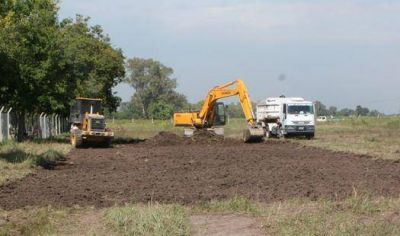 Comenz� la construcci�n de un polideportivo municipal en Matheu