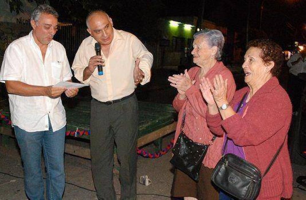 Inauguran un nuevo punto de encuentro para los vecinos