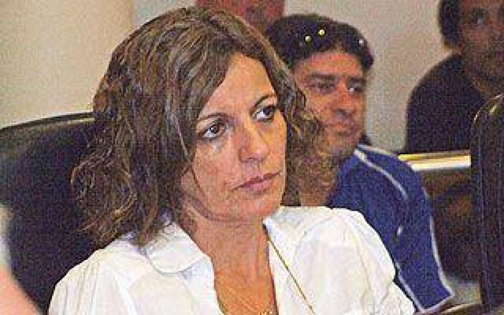 Costa critic� al arcurismo porque "no tiene definici�n�